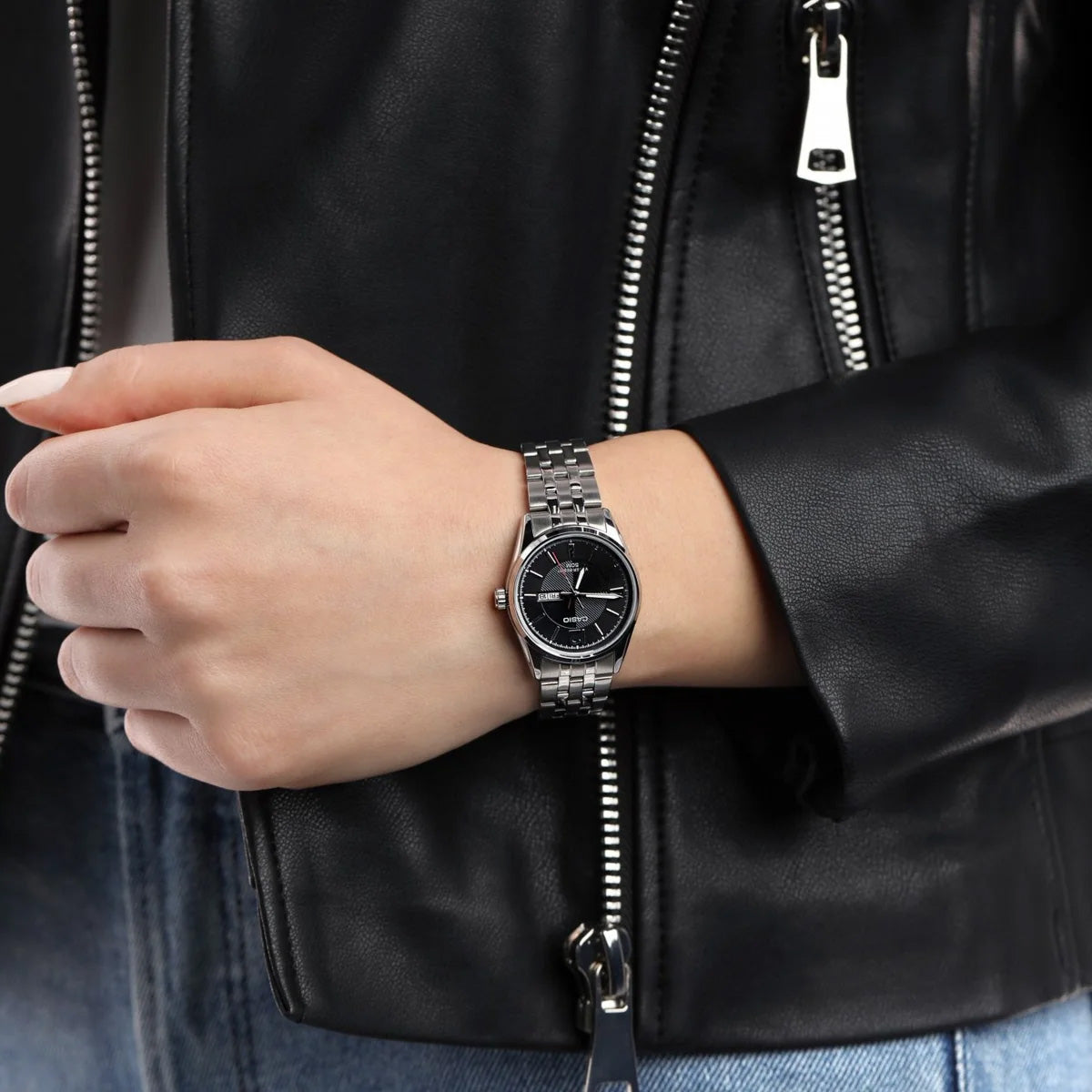 Ceas de damă Casio LTP-1335D-1AVDF