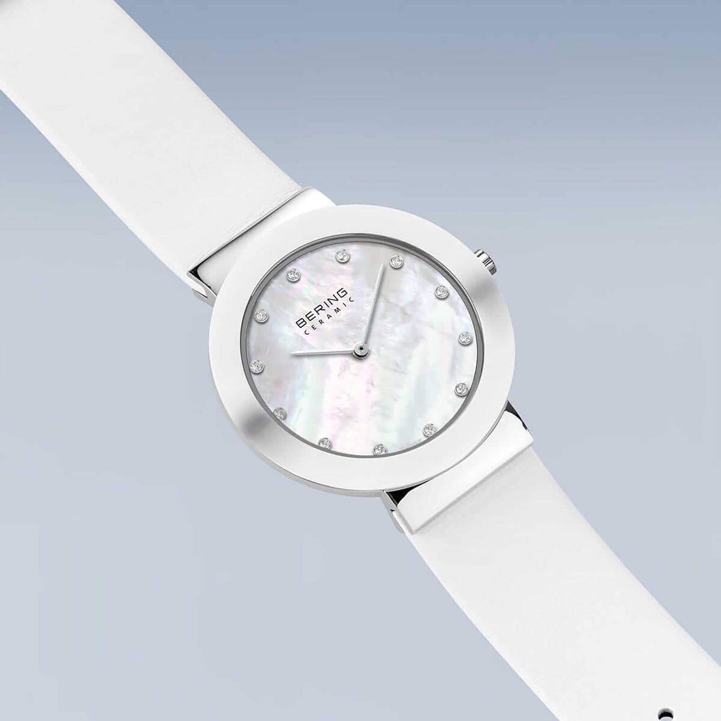 Ceas de damă Bering Classic 11435-604