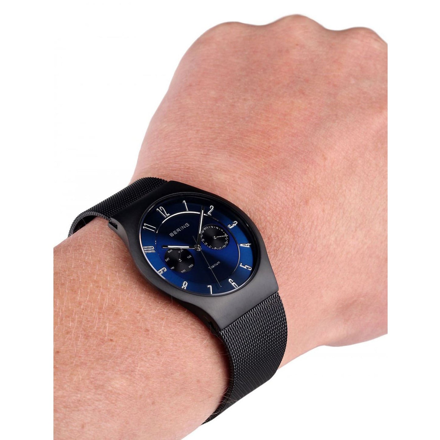 Ceas bărbătesc Bering Titanium 11939-078