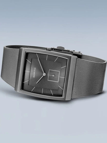 Ceas bărbătesc Bering Black Horizon 16033-377