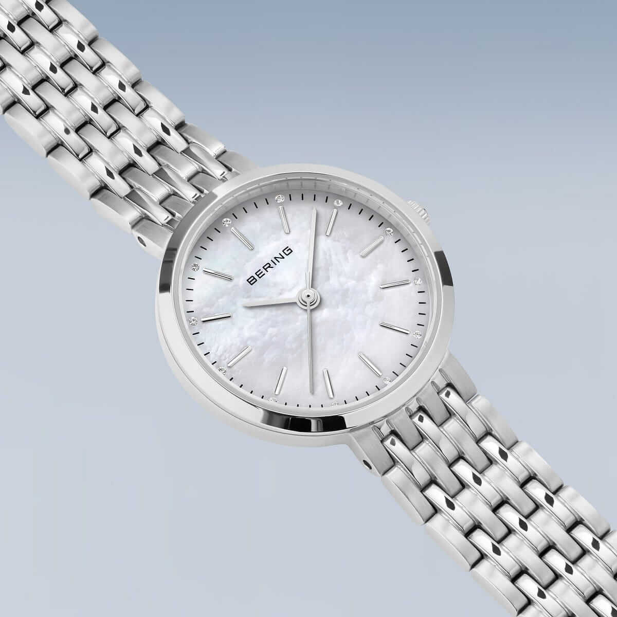 Ceas de damă Bering Classic Silver 19126-700
