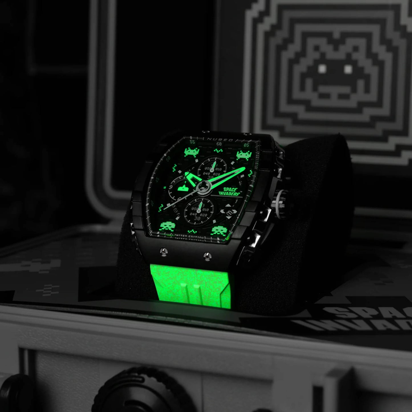 Ceas bărbătesc Nubeo Magellan Chronograph Space Invaders – Lunar Black Limited