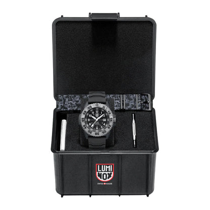 Ceas bărbătesc Luminox MIL-SPEC Militar CARBONOX™ XL.3351.1.SET