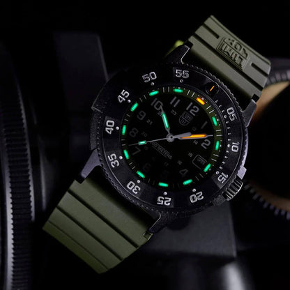 Ceas bărbătesc Luminox Navy Seal Original Evo CARBONOX™ XS.3013.EVO.S